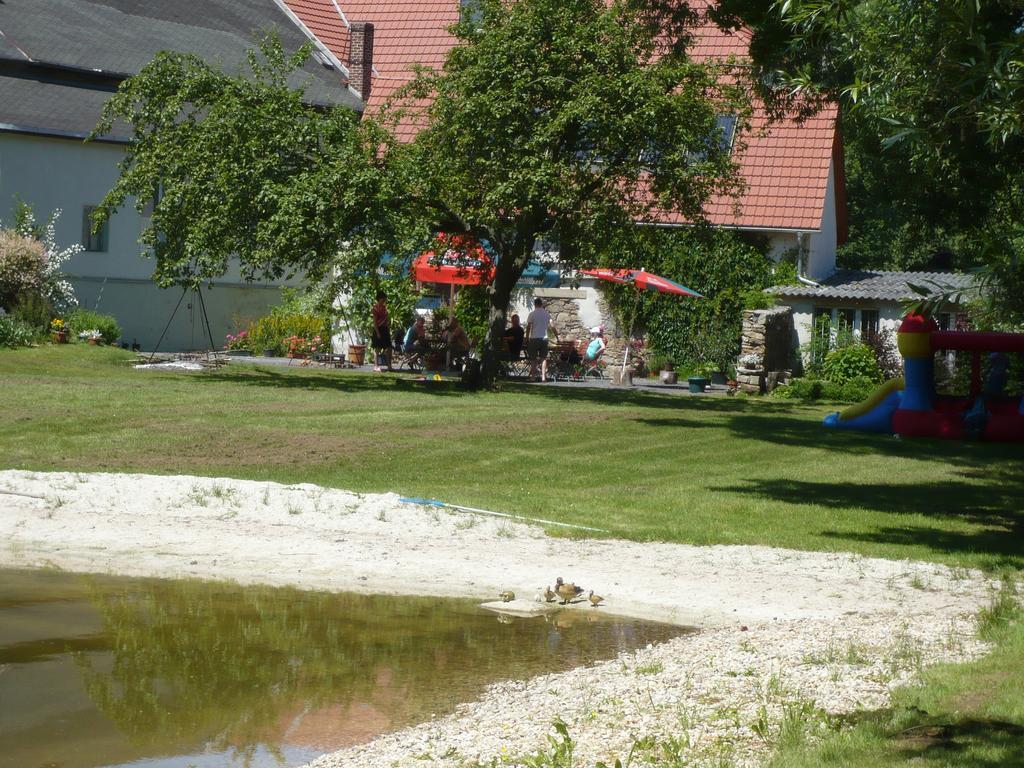 Pension Zum Hirsch Göda Екстериор снимка