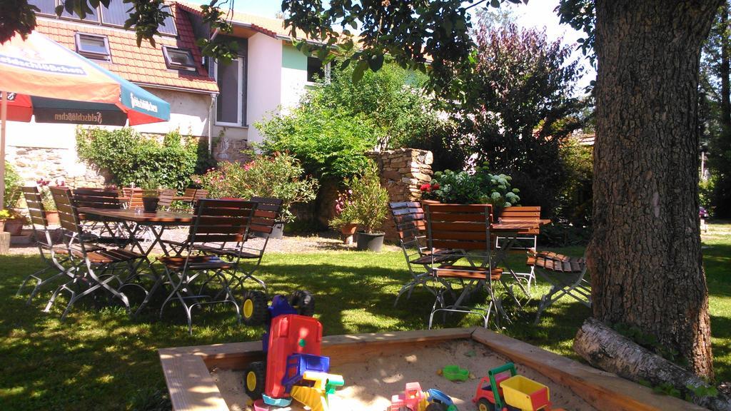 Pension Zum Hirsch Göda Екстериор снимка